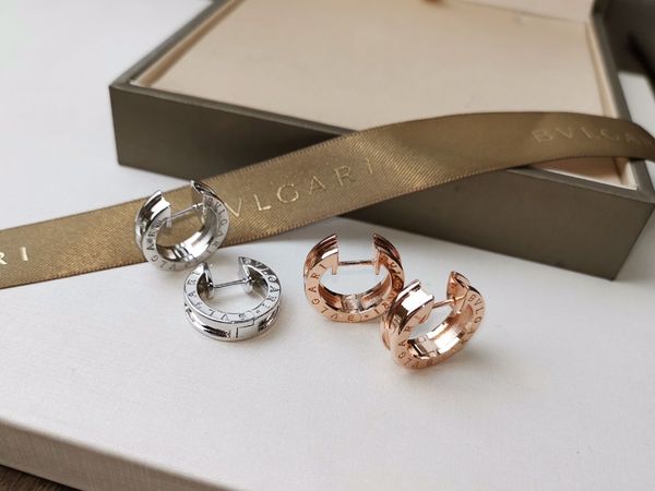 wholsale brand stainless steel small hoop earrings for women letter earrings spring jewelry women earrings quality, Golden;silver
wholsale brand stainless steel small hoop earrings for women letter earrings spring jewelry women earrings quality, Golden;silver