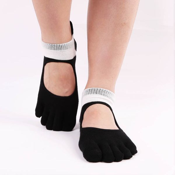 female toe socks silica gel non-slip breathable swearsoft anti-friction profession running fitness yoga sock 5 fingers for women, Black
female toe socks silica gel non-slip breathable swearsoft anti-friction profession running fitness yoga sock 5 fingers for women, Black