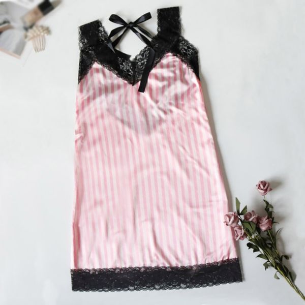 2020 new nightdress v-neck backless long dress lace thin section casual nightdress, Black;red
2020 new nightdress v-neck backless long dress lace thin section casual nightdress, Black;red