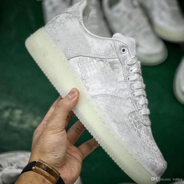 2020 forced low premium blue white silk ao9286-100 running shoes clot mens trainers sport sneakers dunk one sports 1 x des chaussures
2020 forced low premium blue white silk ao9286-100 running shoes clot mens trainers sport sneakers dunk one sports 1 x des chaussures