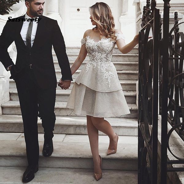 champagne bridal gowns short wedding dresses applique lace vestidos noiva knee length off shoulder, White
champagne bridal gowns short wedding dresses applique lace vestidos noiva knee length off shoulder, White