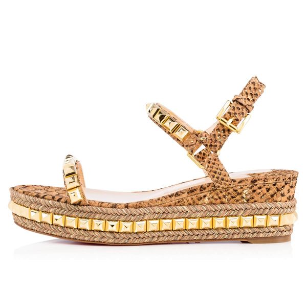 2019 charming ladies wedge sandals gold patent leather studded ladies ankle strap women's pumps party outdoor shoes eu35-42
2019 charming ladies wedge sandals gold patent leather studded ladies ankle strap women's pumps party outdoor shoes eu35-42
