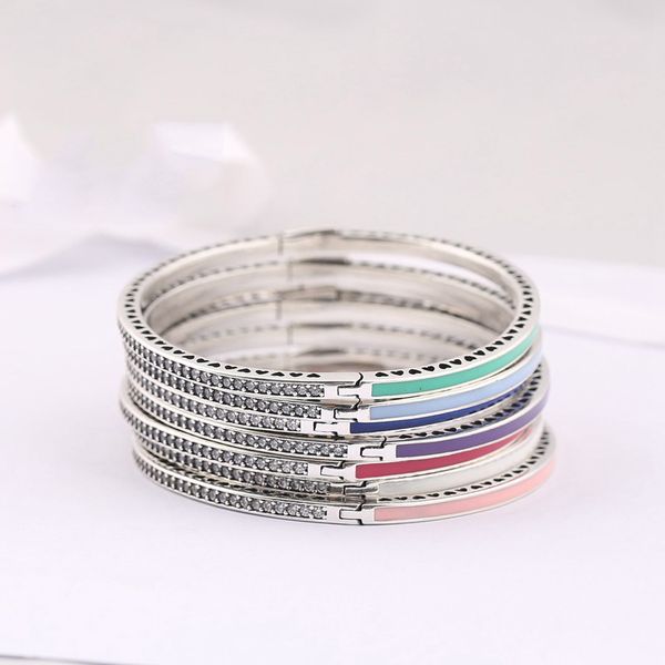 new brand s925 silver bracelet heart buckle pandora bracelet suitable for party and couple gift, Black
new brand s925 silver bracelet heart buckle pandora bracelet suitable for party and couple gift, Black