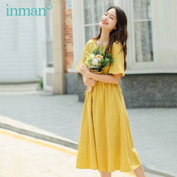 inman 2020 summer new arrival crossed behind collar slight bow nipped waist short sleeve dress, Black;gray
inman 2020 summer new arrival crossed behind collar slight bow nipped waist short sleeve dress, Black;gray
