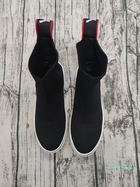 luxury designer sneakers black fashion stripes flat bottom thick socks casual shoes z02
luxury designer sneakers black fashion stripes flat bottom thick socks casual shoes z02