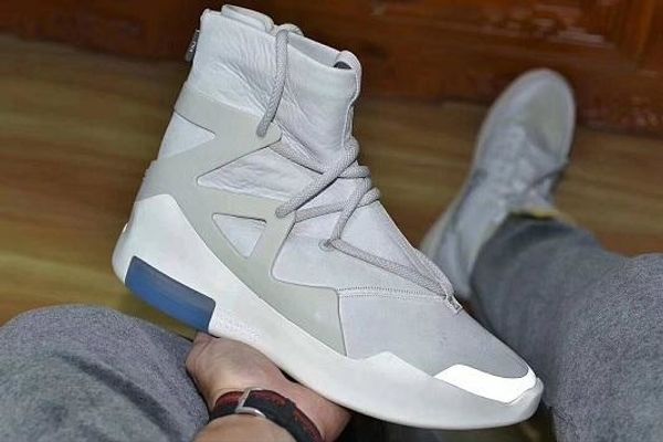 2019fear of god 1 ell fashion men shoes fog boots light bone black sail casual shoes men white grey black casual shoes size 5-11
2019fear of god 1 ell fashion men shoes fog boots light bone black sail casual shoes men white grey black casual shoes size 5-11