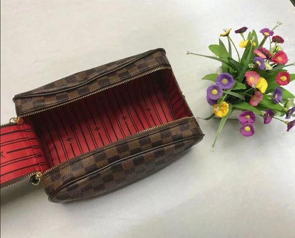 high-end quality men travelling toilet bag fashion women wash bag large capacity cosmetic bags makeup toiletry bag pouch
high-end quality men travelling toilet bag fashion women wash bag large capacity cosmetic bags makeup toiletry bag pouch