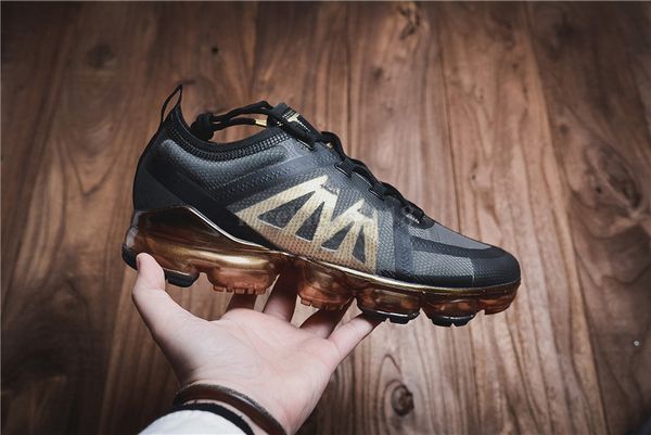 2019 new mens running shoes designers airbag run utility women jogging shoes athletic sport outdoor shoe trendy all black gold
2019 new mens running shoes designers airbag run utility women jogging shoes athletic sport outdoor shoe trendy all black gold
