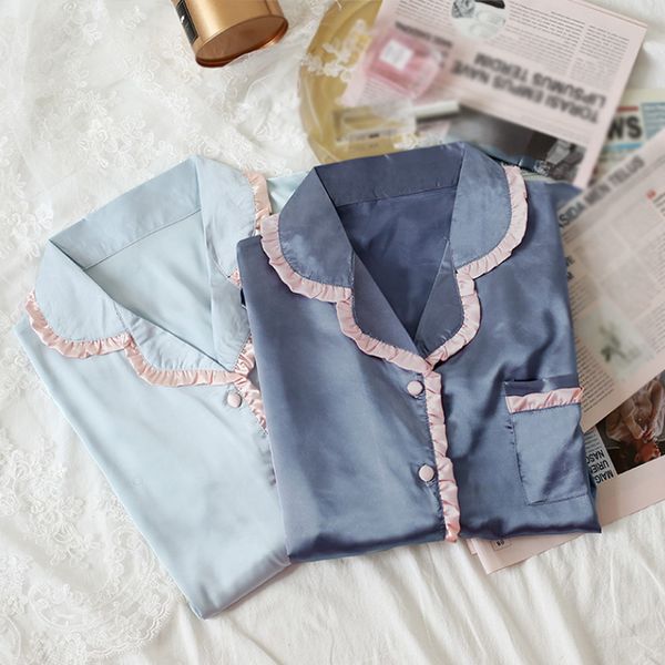 ice silk ruffle pajamas sets for women summer short sleeve shirts casual shorts home wear lady 2020 fashion nightwear female, Black;red
ice silk ruffle pajamas sets for women summer short sleeve shirts casual shorts home wear lady 2020 fashion nightwear female, Black;red
