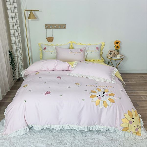 2020 luxury egypt cotton ruffles bedding set embroidery duvet cover set bed flat sheet pillowcases single king size 3/4pcs
2020 luxury egypt cotton ruffles bedding set embroidery duvet cover set bed flat sheet pillowcases single king size 3/4pcs