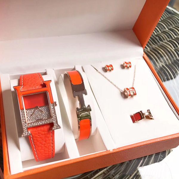 2019 christmas gift womens luxury watch sets 5pcs herm jewelry gift set brand designer ladies watch gift for lover, Slivery;black
2019 christmas gift womens luxury watch sets 5pcs herm jewelry gift set brand designer ladies watch gift for lover, Slivery;black