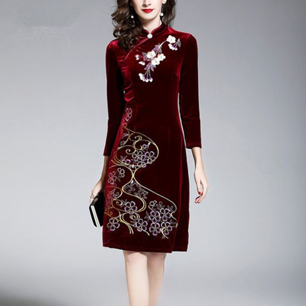 2020 modern asian style embroidery qipao velvet evening dresses traditional embroidery floral cheongsam bride wedding qipao, Red
2020 modern asian style embroidery qipao velvet evening dresses traditional embroidery floral cheongsam bride wedding qipao, Red