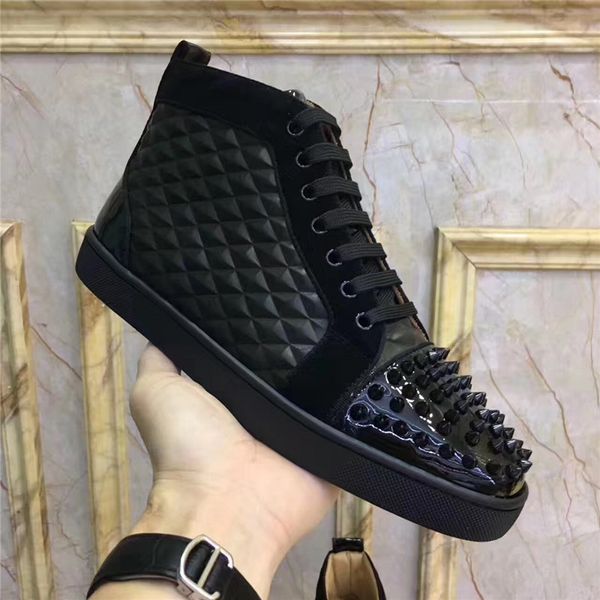 2020 конструктор luxury red bottoms обувь мужчины женщины шипованных шипы платформы кроссовки марочные натуральная кожа случайные заклепки s, Black
2020 конструктор luxury red bottoms обувь мужчины женщины шипованных шипы платформы кроссовки марочные натуральная кожа случайные заклепки s, Black