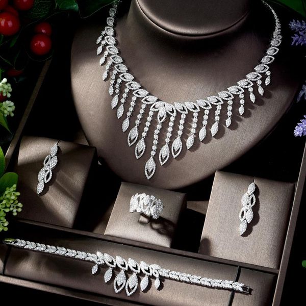 hibride luxury style growing leaves with cubic zircon elegant jewellry sets earring necklace for women attending partyn-1218, Silver
hibride luxury style growing leaves with cubic zircon elegant jewellry sets earring necklace for women attending partyn-1218, Silver