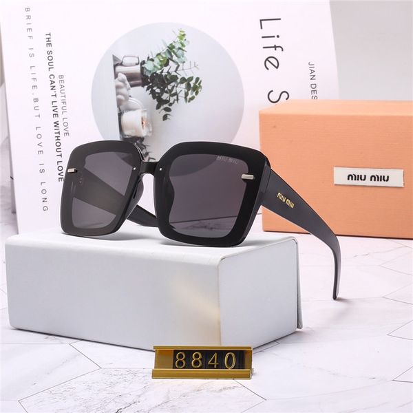 2020 black peter women sunglasses korea gentle sunglasses monster star sunglass fashion lady vintage original package
2020 black peter women sunglasses korea gentle sunglasses monster star sunglass fashion lady vintage original package