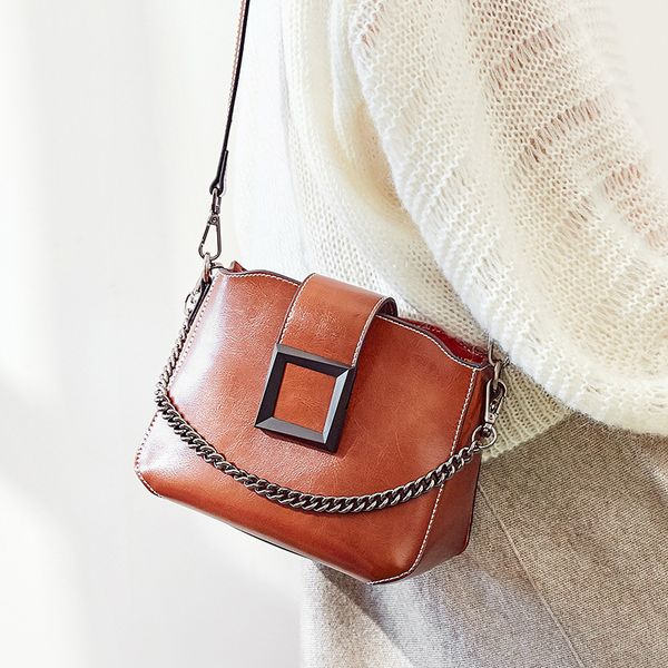 mini women chain bags oil wax cowhide leather ladies shoulder bag small crossbody messenger bags fashion ladies bag high quality
mini women chain bags oil wax cowhide leather ladies shoulder bag small crossbody messenger bags fashion ladies bag high quality