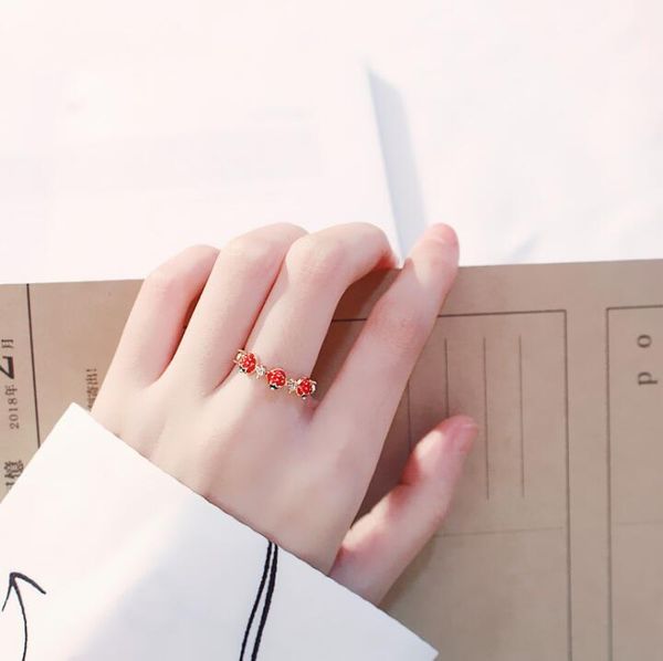 little fresh and lovely red strawberry ring simple and diamond forefinger joint ring for women ing, Slivery;golden
little fresh and lovely red strawberry ring simple and diamond forefinger joint ring for women ing, Slivery;golden