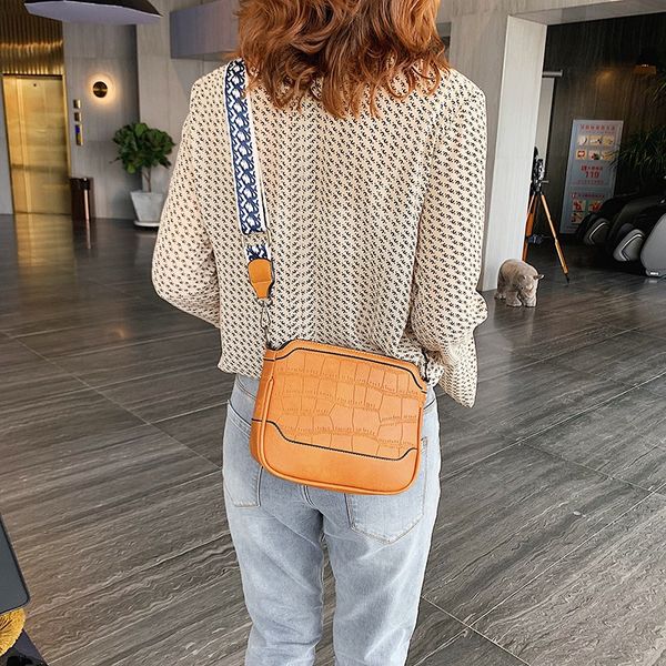 retro messenger bag western style lady shoulder bag 2019 new fashion broadband women
retro messenger bag western style lady shoulder bag 2019 new fashion broadband women