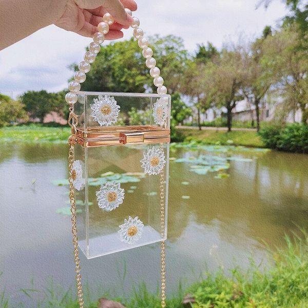 women ins evening bags flower wedding party pearl flower bride pearl chain handbag crossbody clear box clutch transparentbag
women ins evening bags flower wedding party pearl flower bride pearl chain handbag crossbody clear box clutch transparentbag