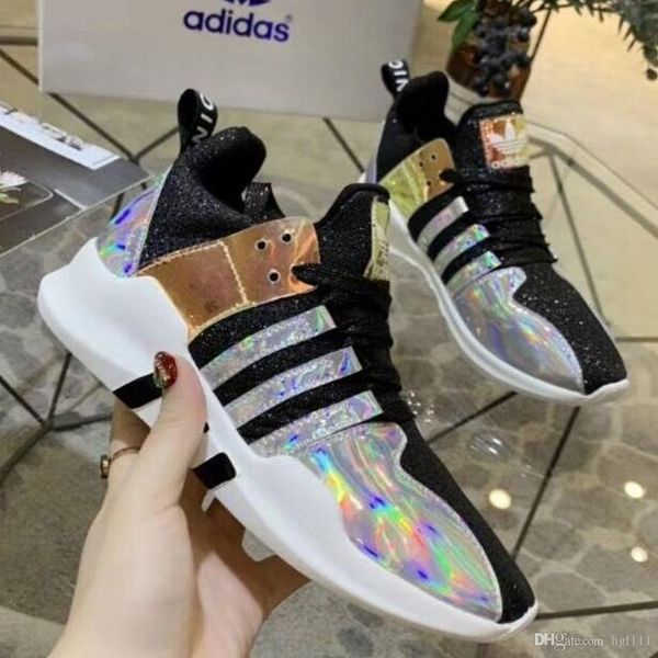 student sports fashion running shoes spring and autumn new women's shoes mesh reflective breathable casual wild couple travel shoes
student sports fashion running shoes spring and autumn new women's shoes mesh reflective breathable casual wild couple travel shoes