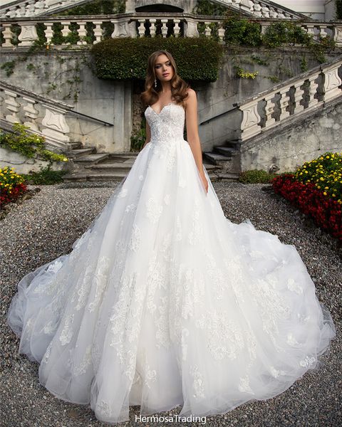 white lace appliuqed-линии свадебные платья 2020 deep sweetheart бич bohemian плюс размер свадебные платья поезд стреловидности
white lace appliuqed-линии свадебные платья 2020 deep sweetheart бич bohemian плюс размер свадебные платья поезд стреловидности