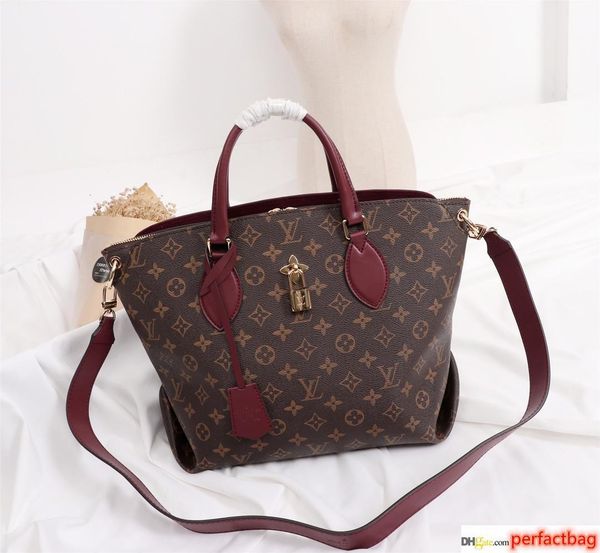 20fw women s handbag female leather shoulder bag luxury handbags women bags designers women bag over shoulder sac a main ms tote bag 
20fw women s handbag female leather shoulder bag luxury handbags women bags designers women bag over shoulder sac a main ms tote bag