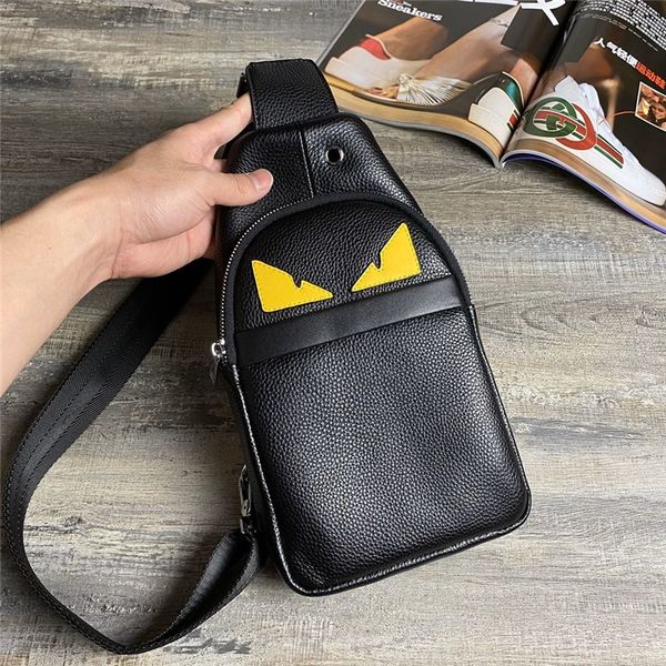 men women designer chest bags luxury crossbody bags genuine cowhide leather waist pack classic style
men women designer chest bags luxury crossbody bags genuine cowhide leather waist pack classic style