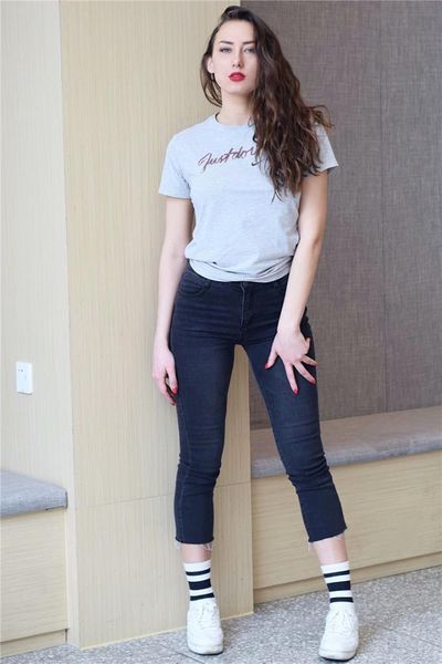 autumn and winter new slim retro style small micro-rare cut nine jeans women, solid color wild street stretch jeans ladies, Blue
autumn and winter new slim retro style small micro-rare cut nine jeans women, solid color wild street stretch jeans ladies, Blue