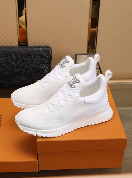 2019s summer new lace men's sports shoes, street fashion versatile comfortable breathable shoes, original box packaging 38-45, Black
2019s summer new lace men's sports shoes, street fashion versatile comfortable breathable shoes, original box packaging 38-45, Black