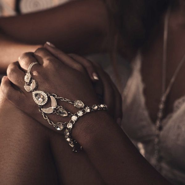 new style fashion accessories simple punk trend water drops with crystal bracelet for women girl ba-40, Golden;silver
new style fashion accessories simple punk trend water drops with crystal bracelet for women girl ba-40, Golden;silver