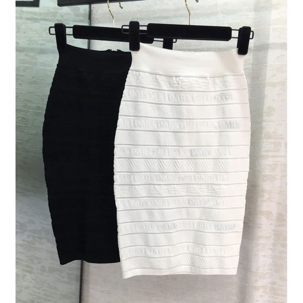 1.18 2020 early spring new slim elastic letter pattern decoration knitted package hip skirt, Black
1.18 2020 early spring new slim elastic letter pattern decoration knitted package hip skirt, Black