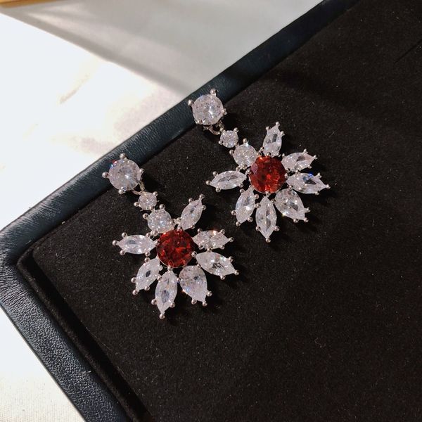 earrings jewelry s925 sterling silver needle full diamond flower earrings women jewelry ing, Golden;silver
earrings jewelry s925 sterling silver needle full diamond flower earrings women jewelry ing, Golden;silver