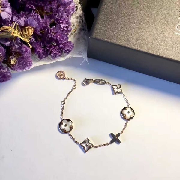 Top brand name 316L stainless steel charm bracelet chain with white shell for women Brand jewelry Drop shipping PS6248A
Top brand name 316L stainless steel charm bracelet chain with white shell for women Brand jewelry Drop shipping PS6248A