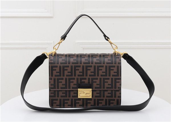 friend handbag women handbag portable chain single-shoulder bag chain single-shoulder bag handbag delivery size:24*16.5*10cm
friend handbag women handbag portable chain single-shoulder bag chain single-shoulder bag handbag delivery size:24*16.5*10cm