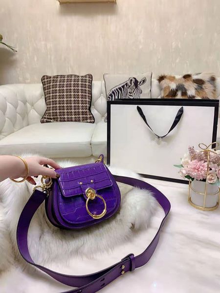 crocodile grain joker with the new version of its single shoulder bucket bags woman genuine leather handbag inclined luxury women handbags
crocodile grain joker with the new version of its single shoulder bucket bags woman genuine leather handbag inclined luxury women handbags