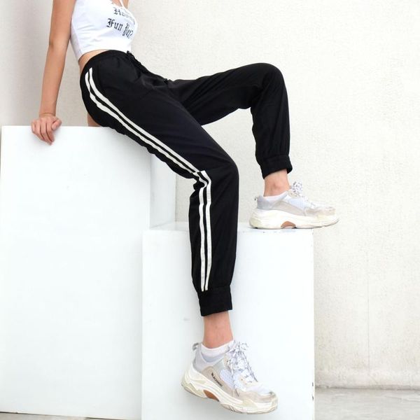 kpop exo got7 twice women casual high waist loose sports long pants hip hop streetwear new ladies dance jogging hiking trousers, Black;white
kpop exo got7 twice women casual high waist loose sports long pants hip hop streetwear new ladies dance jogging hiking trousers, Black;white