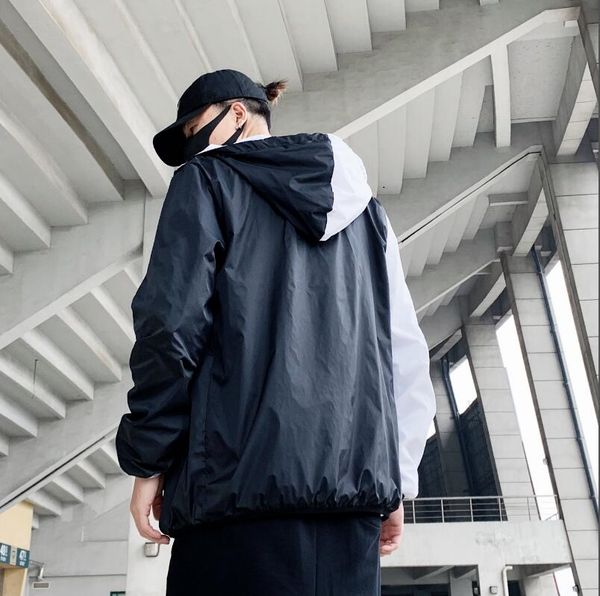 nike jacket новые мужские дизайнера мужчин / женщин вскользь с капюшоном bomber jacket весна осень hip hop плюс размер ветровка спортивная м, Black;brown 
nike jacket новые мужские дизайнера мужчин / женщин вскользь с капюшоном bomber jacket весна осень hip hop плюс размер ветровка спортивная м, Black;brown