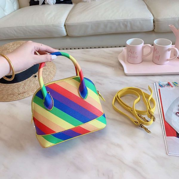 fashion designer genuine leather shell bag luxury handbag mini messenger bag dazzle color letter women brand tote bag with box
fashion designer genuine leather shell bag luxury handbag mini messenger bag dazzle color letter women brand tote bag with box