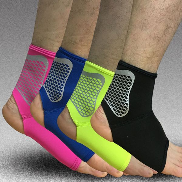 1pcs professional ankle support pad protection elastic brace guard support basketball soccer running safety gym fitness, Blue;black
1pcs professional ankle support pad protection elastic brace guard support basketball soccer running safety gym fitness, Blue;black