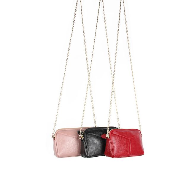 pu leather ladies crossbody bag casual small chain slung shoulder bag 2020 latest design a variety of colors optional
pu leather ladies crossbody bag casual small chain slung shoulder bag 2020 latest design a variety of colors optional