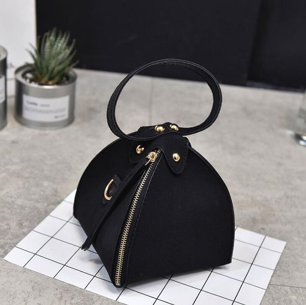 new style women bags new fashion triangle bag wholesale luxury personality shoulder bags small sister handbags totes
new style women bags new fashion triangle bag wholesale luxury personality shoulder bags small sister handbags totes
