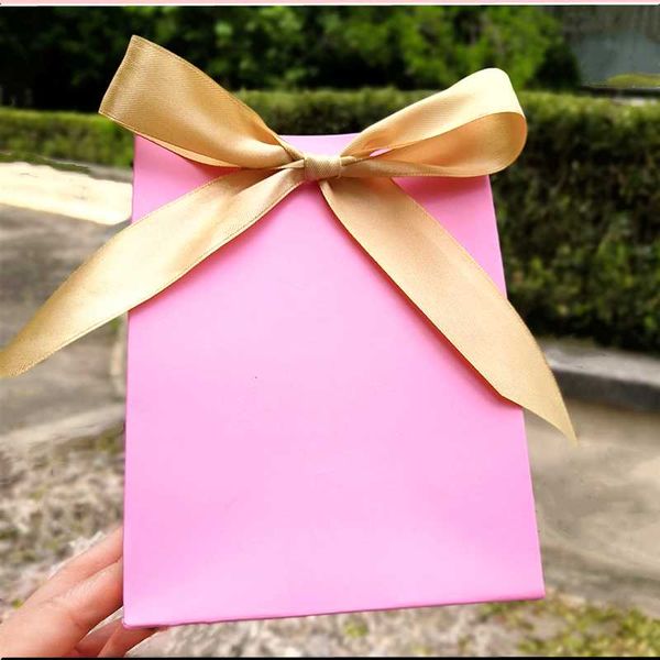 large size gold gift bag favor bow ribbon gift boxes clothes books packaging wedding birthday party gold handle kraft paper bags
large size gold gift bag favor bow ribbon gift boxes clothes books packaging wedding birthday party gold handle kraft paper bags