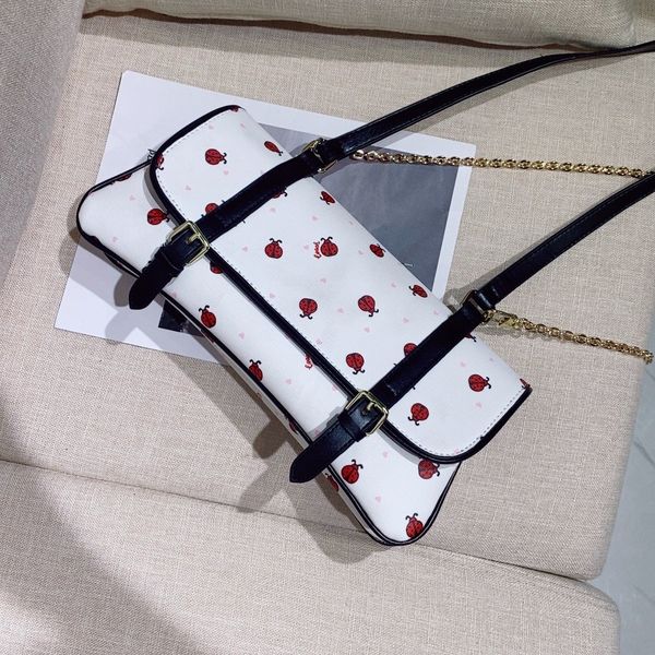 2020 new designer bag ladybug embellishment ladies fashion casual shoulder bag manufacturer wholesale name bag, ing
2020 new designer bag ladybug embellishment ladies fashion casual shoulder bag manufacturer wholesale name bag, ing