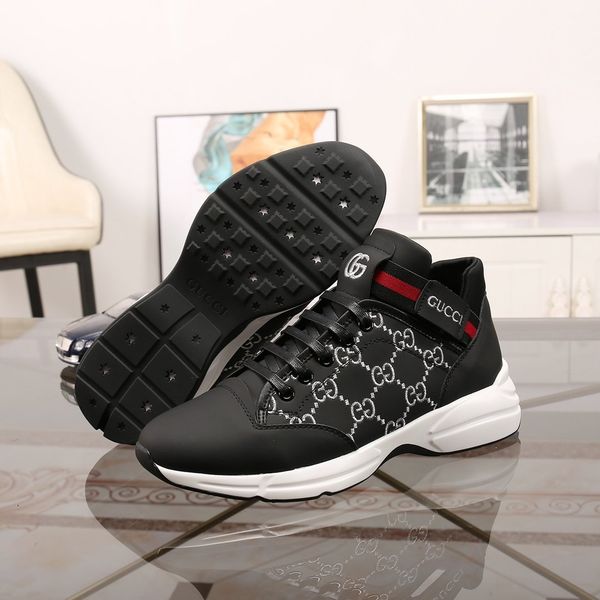 new style high-end luxury men's casual sneakers triple fashion men's brand men's shoes outdoor jogging shoes classic vintage, Black
new style high-end luxury men's casual sneakers triple fashion men's brand men's shoes outdoor jogging shoes classic vintage, Black