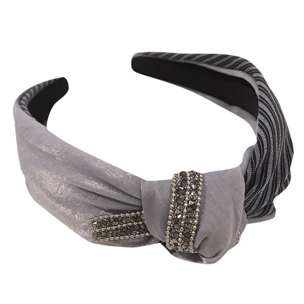 2020 new women headband crystal knot plastic hairbands women girls fabric floral print wide head wrap hair band accessories p25, Slivery;white
2020 new women headband crystal knot plastic hairbands women girls fabric floral print wide head wrap hair band accessories p25, Slivery;white