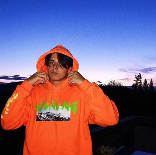 kanye west album wyoming mountain graffiti t-shirt sweater vintage high street cotton comfortable men and women couple hoodies hfsswy014, Black
kanye west album wyoming mountain graffiti t-shirt sweater vintage high street cotton comfortable men and women couple hoodies hfsswy014, Black