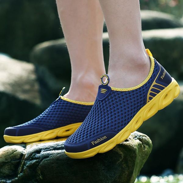 summer couple mesh running shoe outdoor sneakers flat shoes breathable men's women slip-on loafers lovers walking driving
summer couple mesh running shoe outdoor sneakers flat shoes breathable men's women slip-on loafers lovers walking driving