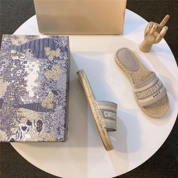 women designer embroidery striped letters espadrille sandal luxury slipper flat shoes with the double metal beach weave shoes ing, Black;red
women designer embroidery striped letters espadrille sandal luxury slipper flat shoes with the double metal beach weave shoes ing, Black;red