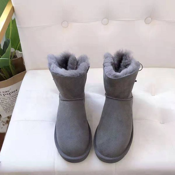 fashion women snow boots 2-bow back decoration australian style cow suede leather winter lady outdoor boots brand ivg 2020, Black
fashion women snow boots 2-bow back decoration australian style cow suede leather winter lady outdoor boots brand ivg 2020, Black
