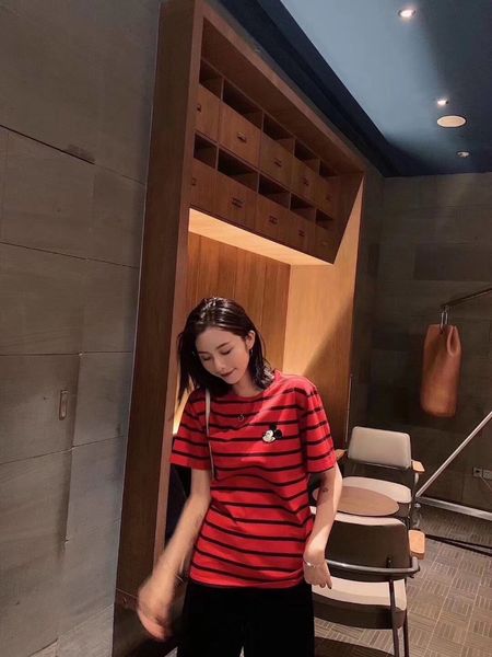toptee brandshirt горячие продавец designerluxury женщины мужские футболки мода повседневная роскошные весна лето тройники высокого качества, White
toptee brandshirt горячие продавец designerluxury женщины мужские футболки мода повседневная роскошные весна лето тройники высокого качества, White